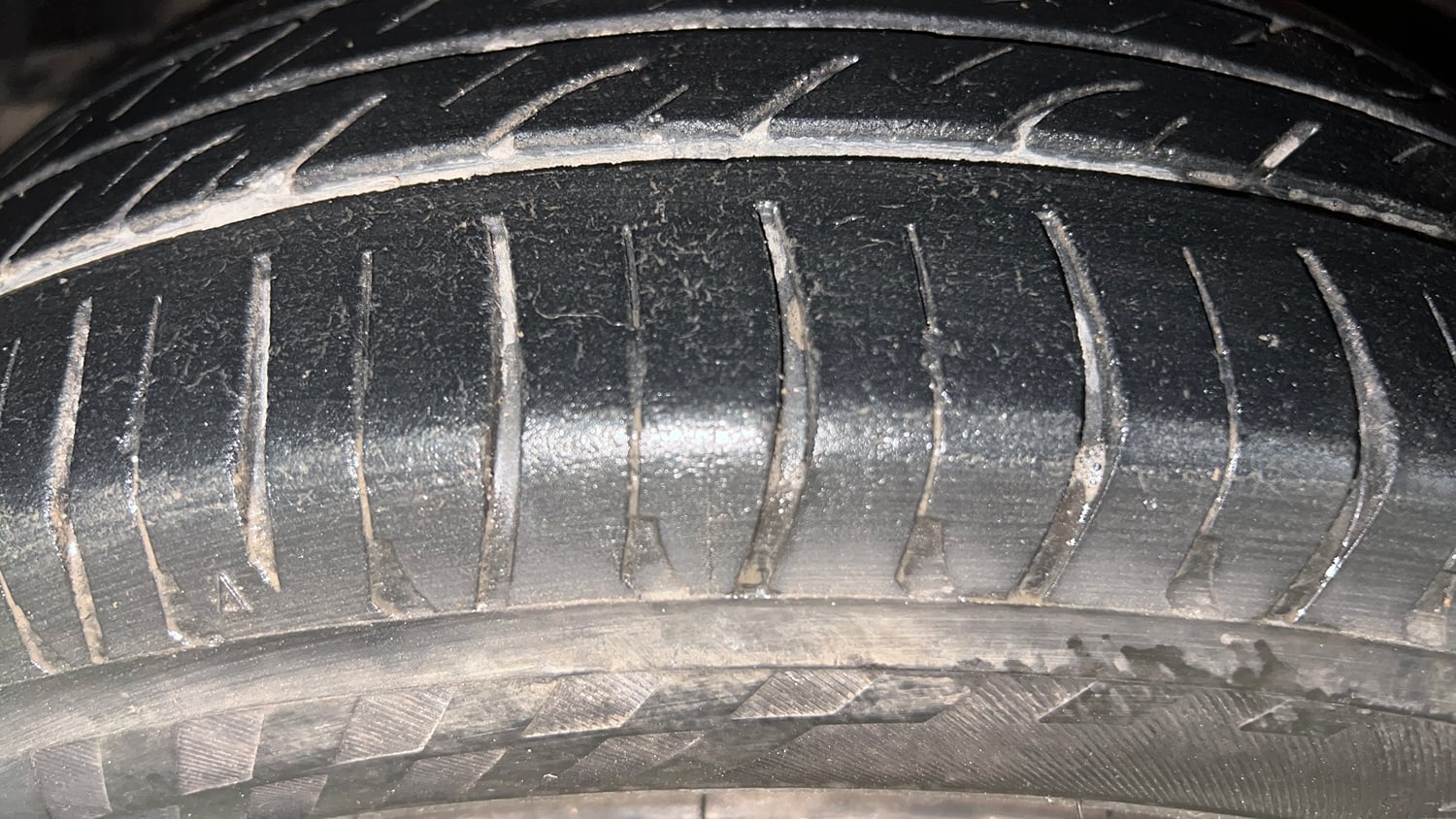 Used 2016 Honda Amaze 1.2 S i-VTEC Petrol Manual tyres LEFT FRONT TYRE TREAD VIEW