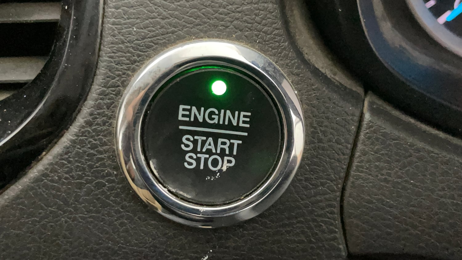 Used 2019 Ford Figo Aspire Titanium 1.2 Ti-VCT Petrol Manual top_features Keyless start