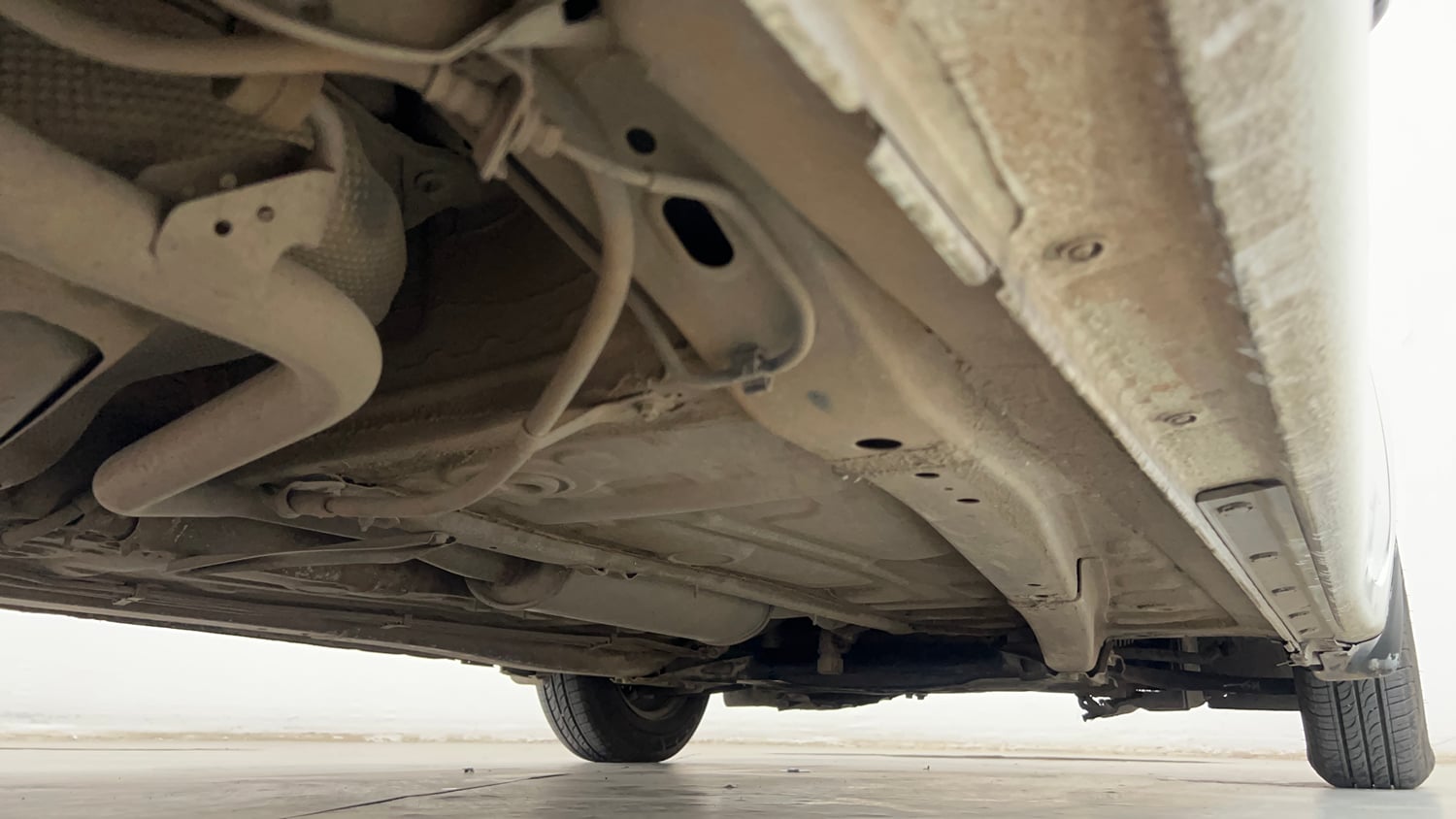 Used 2019 Maruti Suzuki Dzire VDi AMT Diesel Automatic extra REAR RIGHT UNDERBODY VIEW