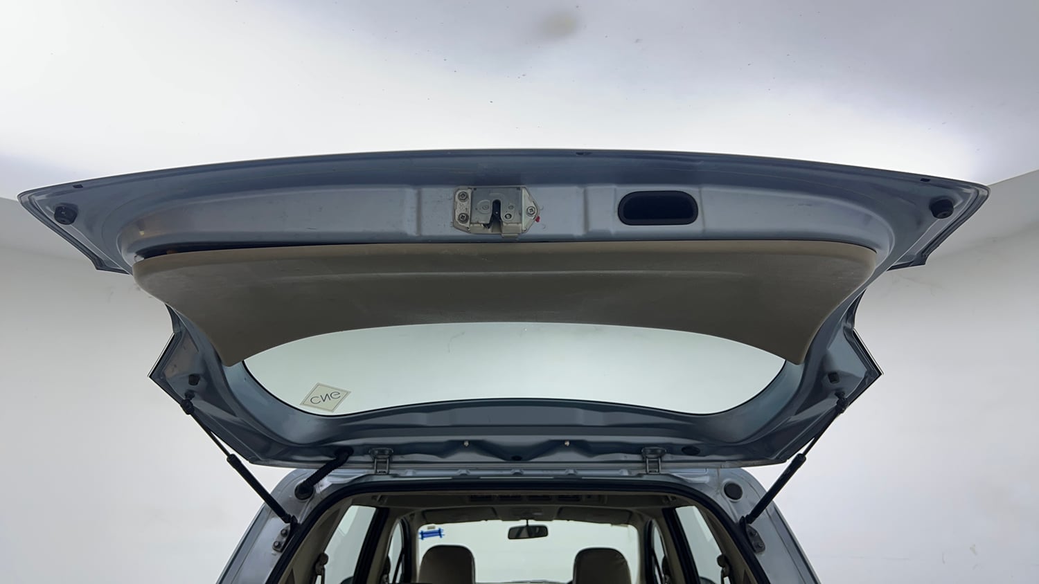 Used 2016 Maruti Suzuki Ertiga VXI CNG Cng Manual interior DICKY DOOR OPEN VIEW