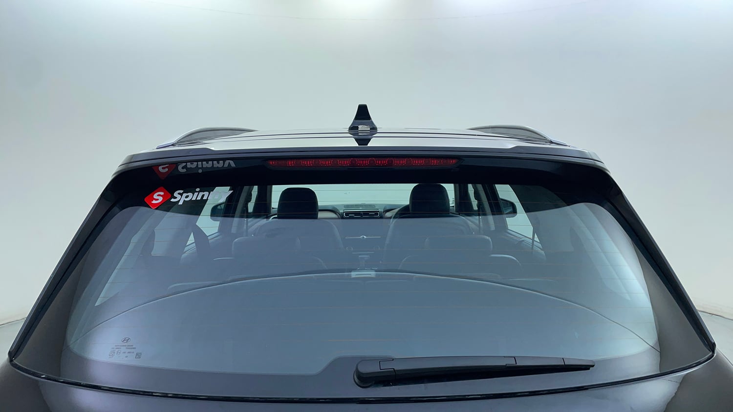 Used 2023 Hyundai Alcazar Signature (O) 6 STR 1.5 Petrol DCT Petrol Automatic exterior BACK WINDSHIELD VIEW