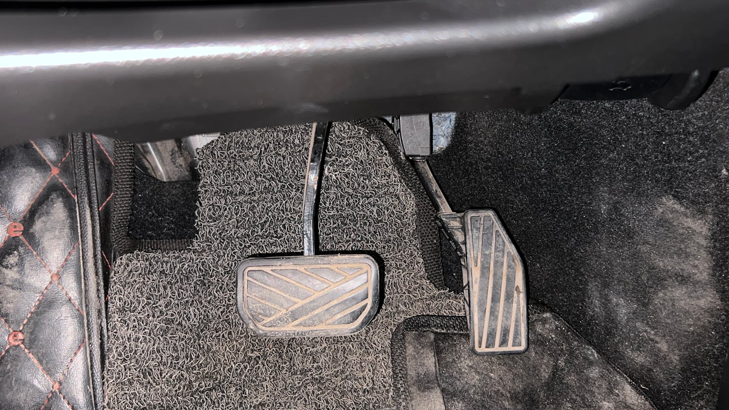 Used 2020 Maruti Suzuki XL6 Alpha AT Petrol Petrol Automatic interior PEDALS VIEW