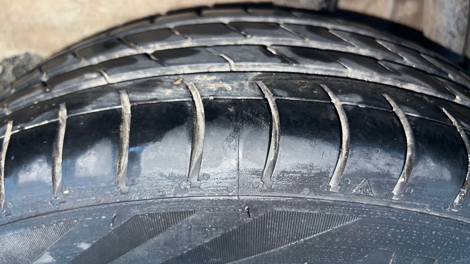 Used 2014 Maruti Suzuki Celerio VXi Petrol Manual tyres LEFT REAR TYRE TREAD VIEW