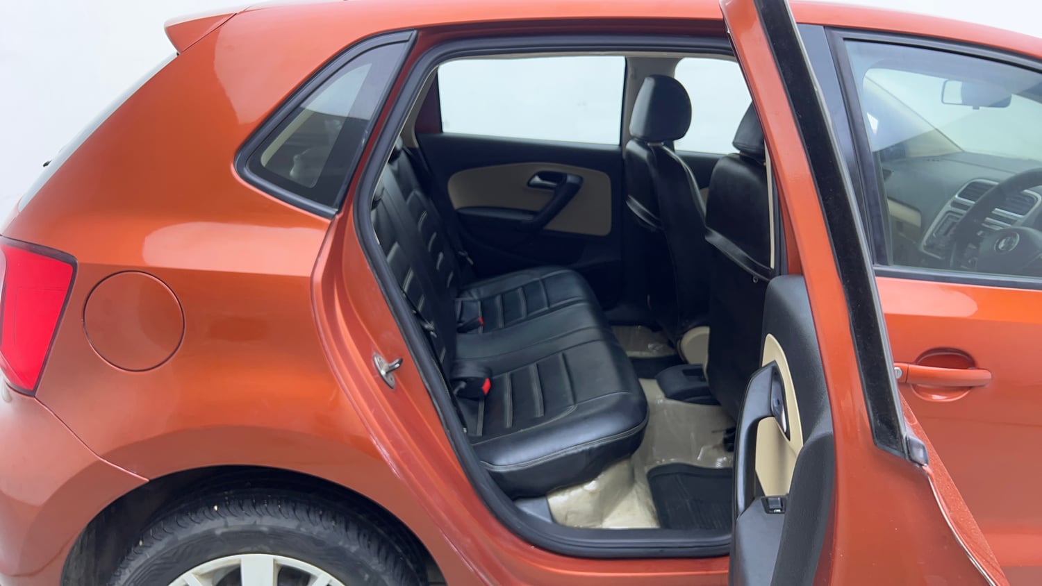 Used 2015 Volkswagen Polo Highline1.2L (P) Petrol Manual interior RIGHT SIDE REAR DOOR CABIN VIEW