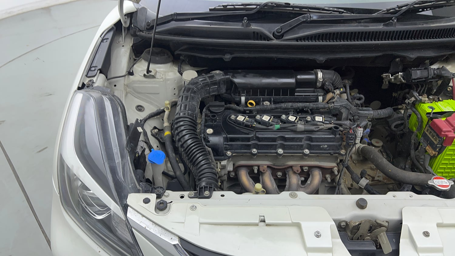 Used 2021 Maruti Suzuki Baleno Delta Petrol Manual engine ENGINE RIGHT SIDE VIEW
