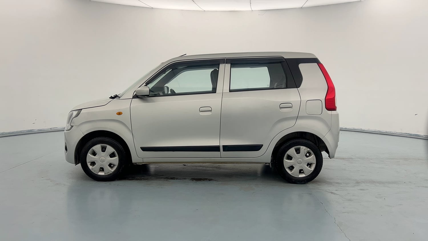 Used 2021 Maruti Suzuki Wagon R 1.0 VXi 1.0 Petrol Manual exterior LEFT SIDE VIEW