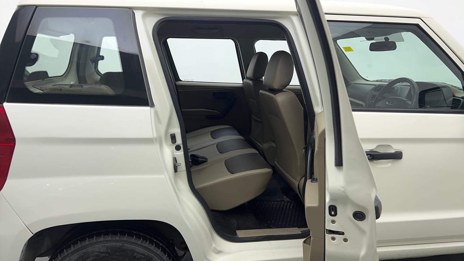Used 2019 Mahindra TUV300 T4 Plus Diesel Manual interior RIGHT SIDE REAR DOOR CABIN VIEW
