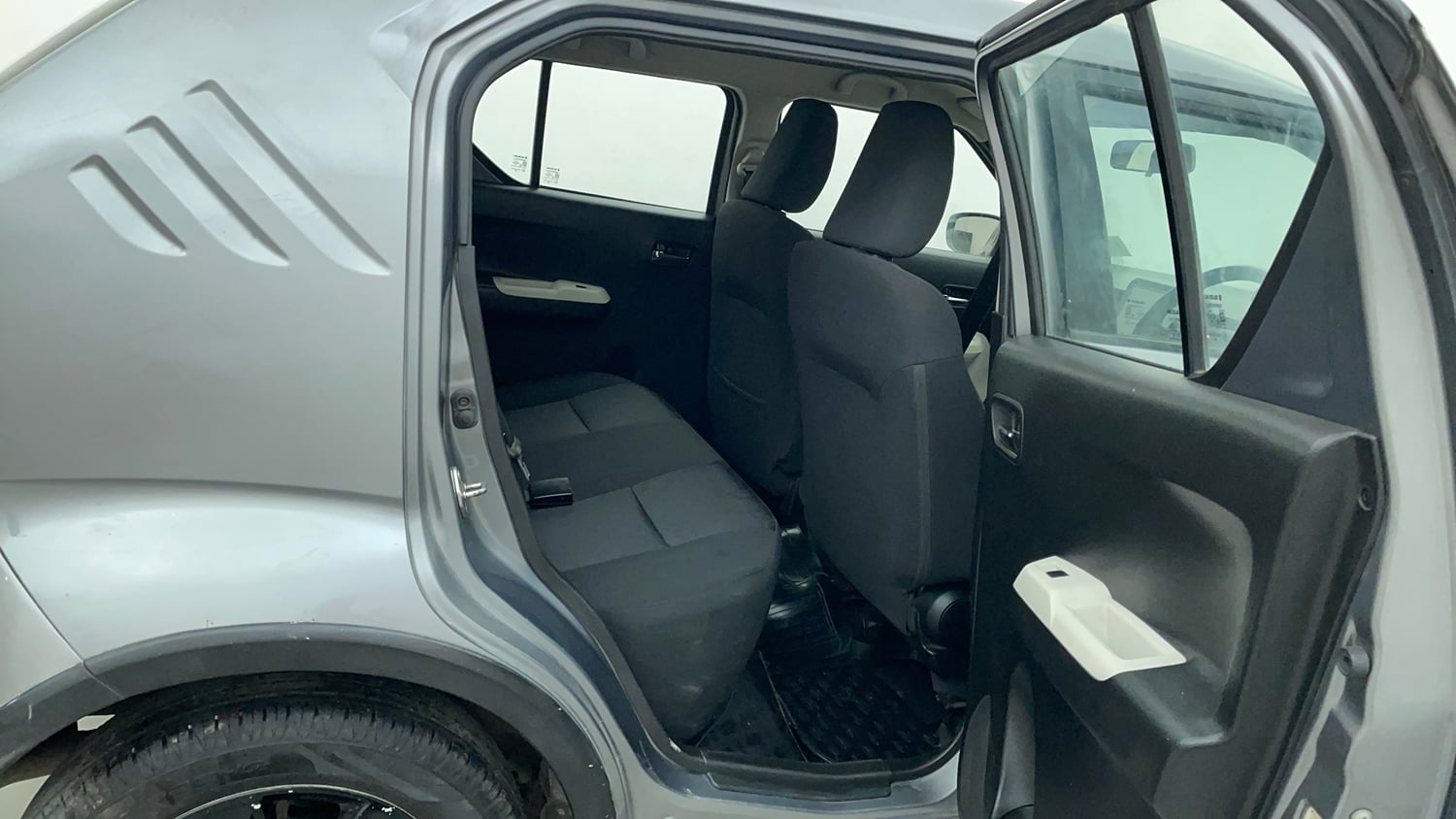 Used 2017 Maruti Suzuki Ignis Zeta 1.3 AMT Diesel Diesel Automatic interior RIGHT SIDE REAR DOOR CABIN VIEW