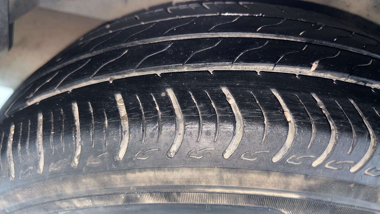 Used 2017 Honda Jazz SV Petrol Petrol Manual tyres RIGHT REAR TYRE TREAD VIEW