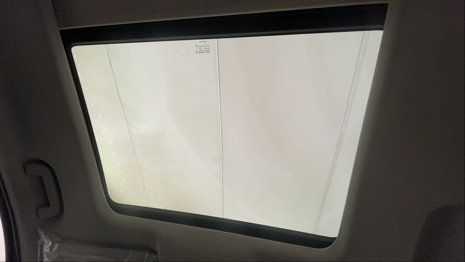 Used 2021 Tata Harrier XT Plus Dark Edition Diesel Manual top_features Sunroof