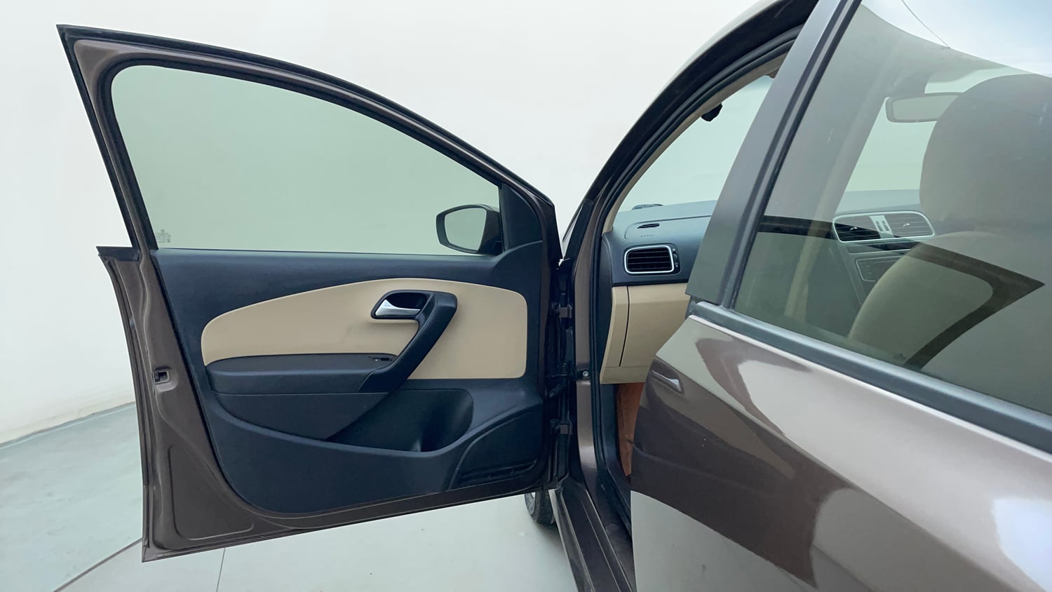 Used 2018 Volkswagen Ameo Highline 1.5L AT Diesel Automatic interior LEFT FRONT DOOR OPEN VIEW