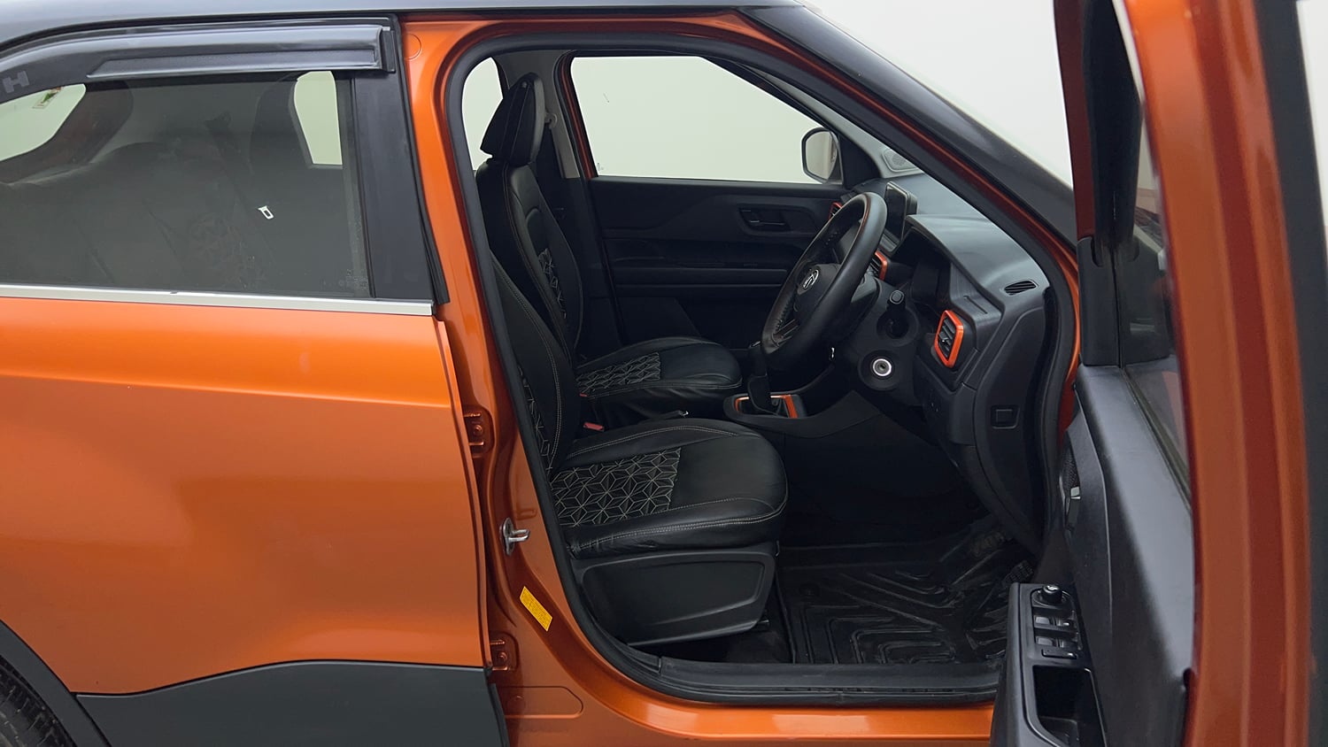 Used 2022 Tata Punch Adventure MT Petrol Manual interior RIGHT SIDE FRONT DOOR CABIN VIEW