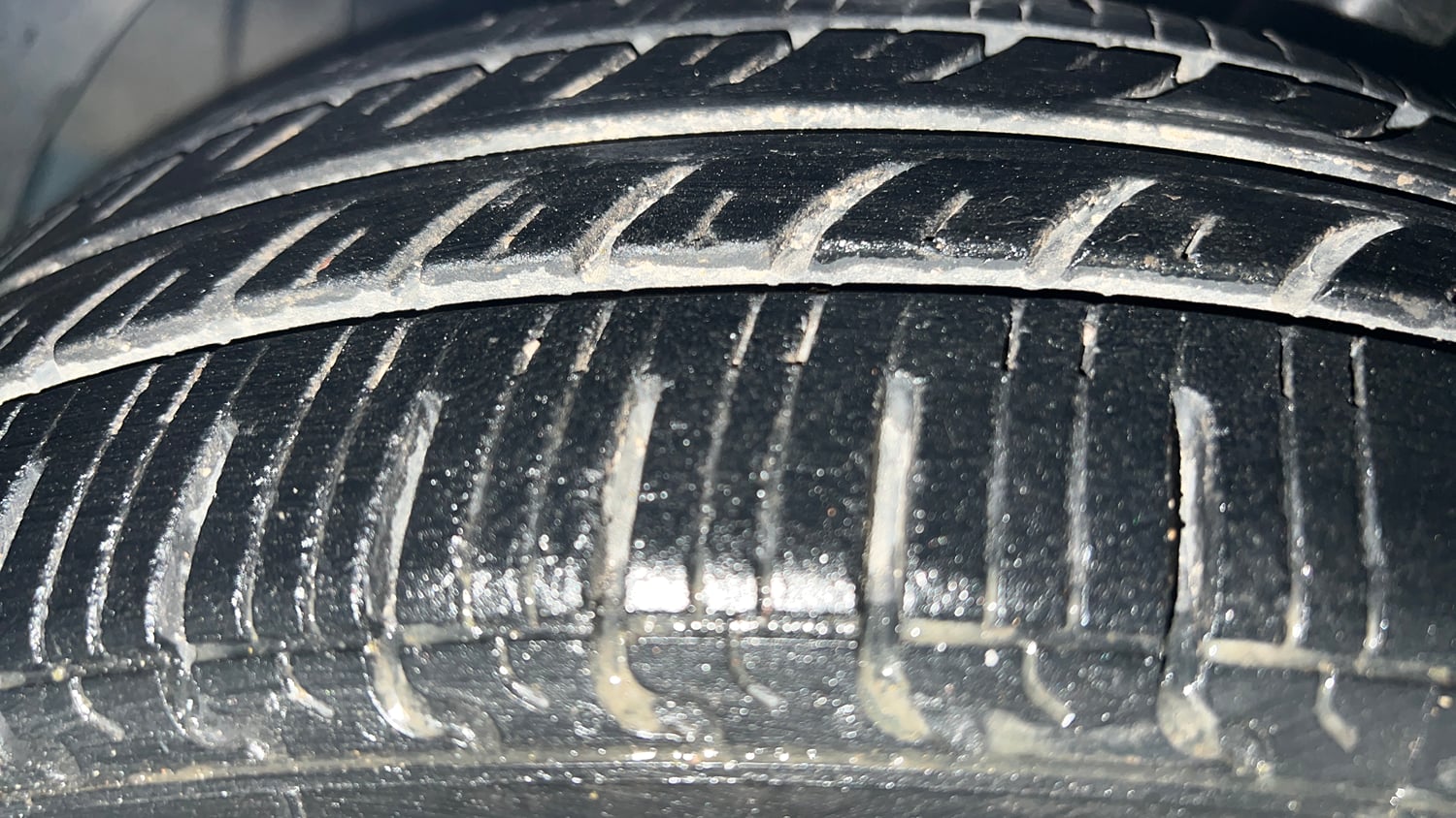 Used 2016 Hyundai Grand i10 Sportz 1.2 Kappa VTVT Petrol Manual tyres LEFT FRONT TYRE TREAD VIEW