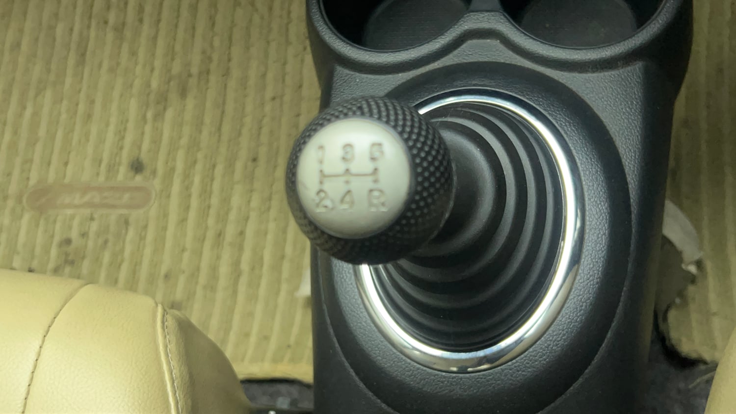 Used 2017 Honda Amaze 1.2 S i-VTEC Petrol Manual interior GEAR  KNOB VIEW