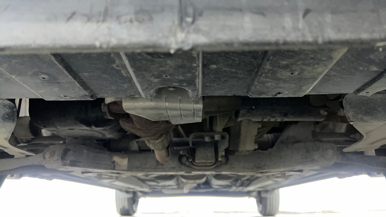Used 2019 Hyundai Santro Sportz AMT Petrol Automatic extra FRONT LEFT UNDERBODY VIEW
