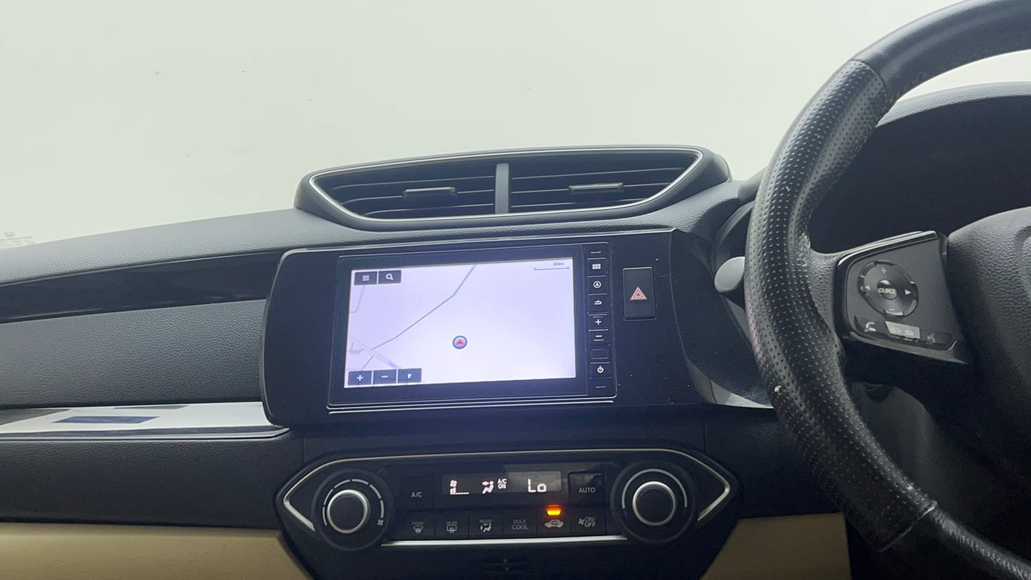 Used 2019 Honda Amaze 1.2 VX CVT Petrol Petrol Automatic top_features Integrated (in-dash) music system