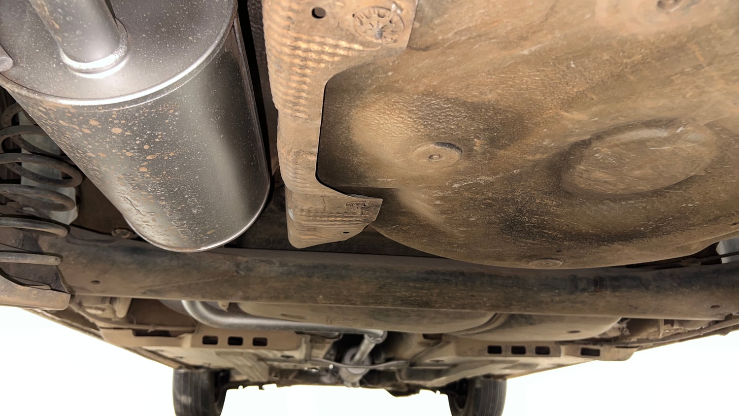Used 2013 Volkswagen Polo Comfortline 1.2L (P) Petrol Manual extra REAR UNDERBODY VIEW (TAKEN FROM REAR)