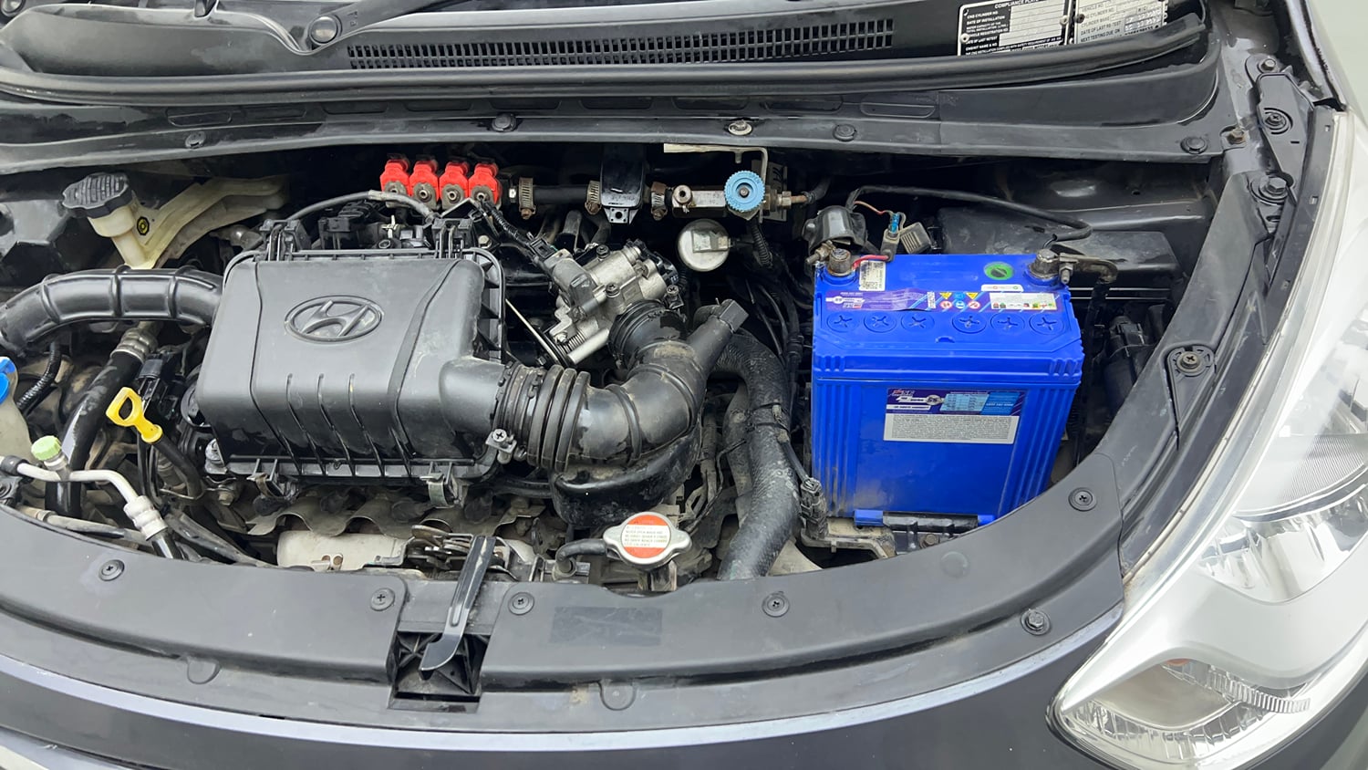 Used 2015 Hyundai i10 Magna 1.1 CNG (Outside Fitted) Cng Manual engine ENGINE LEFT SIDE VIEW
