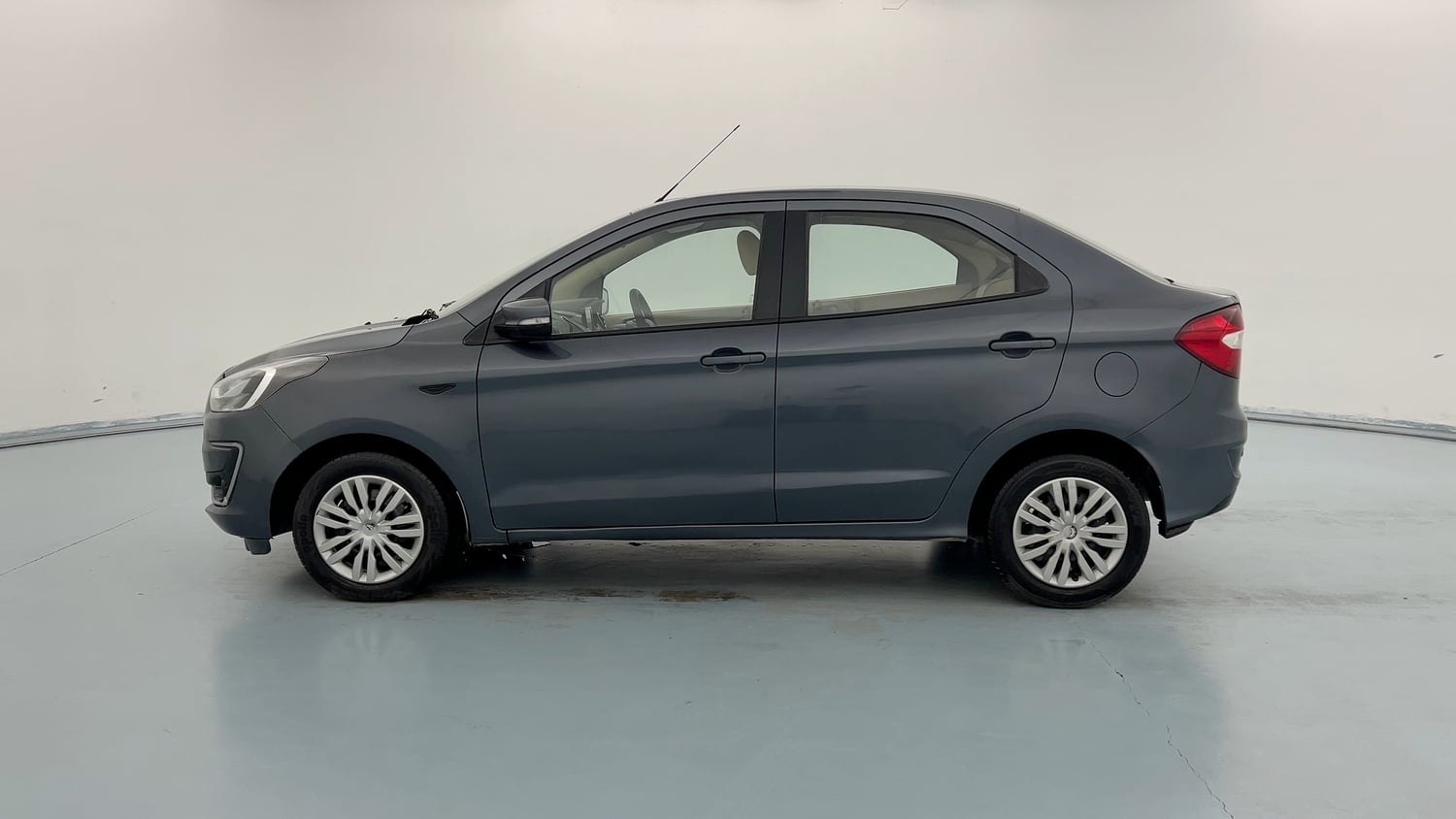 Used 2019 Ford Figo Aspire Trend Plus 1.5 TDCi Diesel Manual exterior LEFT SIDE VIEW