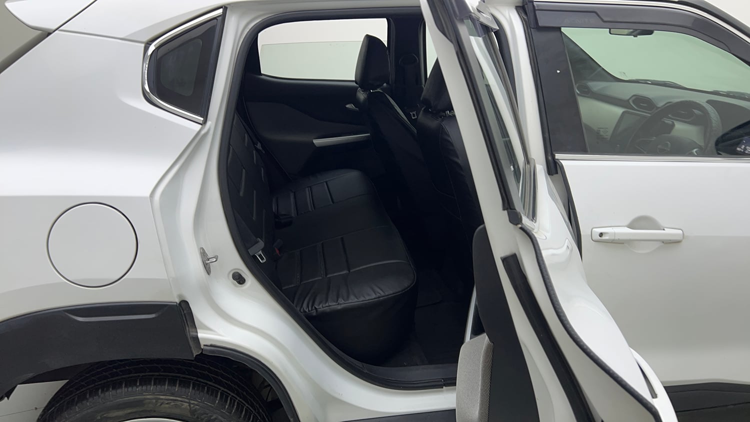 Used 2021 Nissan Magnite XL Petrol Manual interior RIGHT SIDE REAR DOOR CABIN VIEW