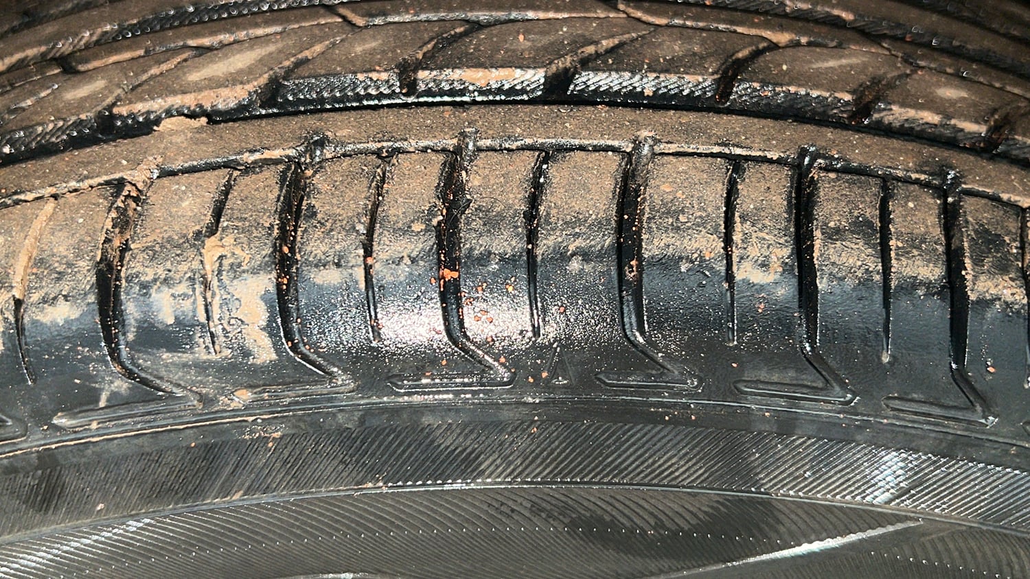 Used 2019 Hyundai Verna SX 1.6 VTVT Petrol Manual tyres RIGHT FRONT TYRE TREAD VIEW