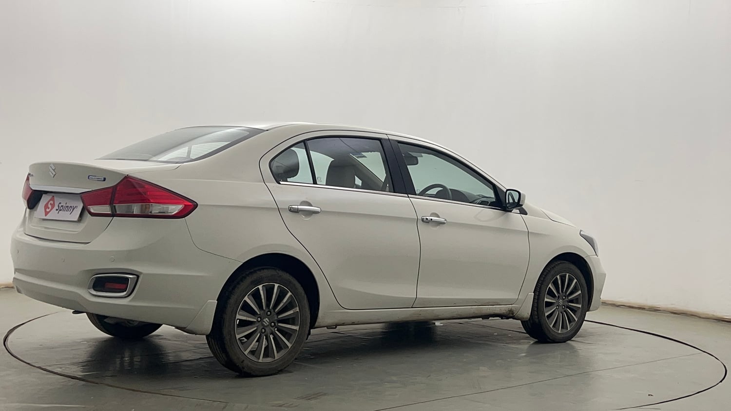 Used 2022 Maruti Suzuki Ciaz Alpha 1.5 Petrol Manual exterior RIGHT REAR CORNER VIEW
