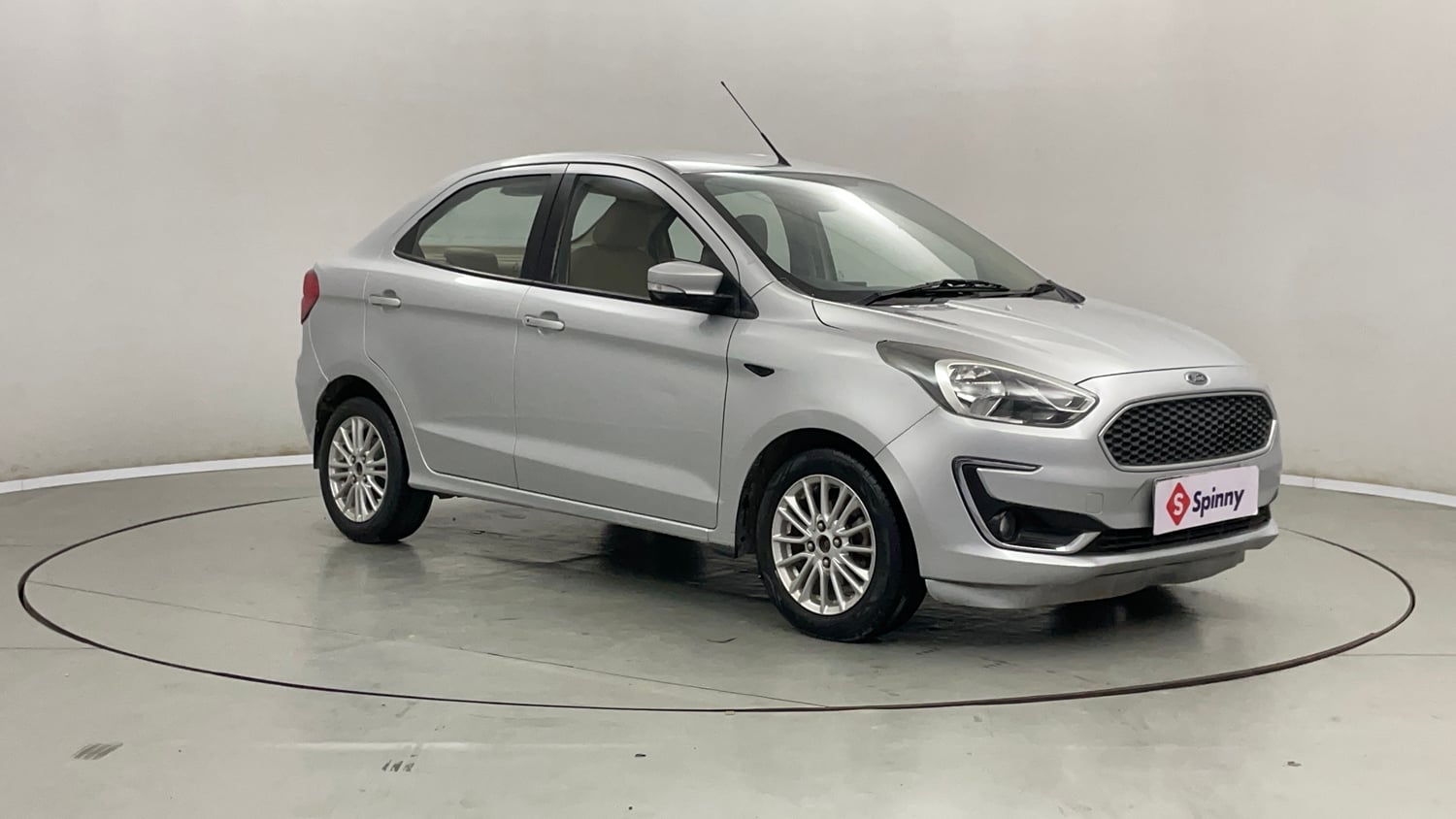 Used 2019 Ford Figo Aspire Titanium 1.2 Ti-VCT Petrol Manual exterior RIGHT FRONT CORNER VIEW