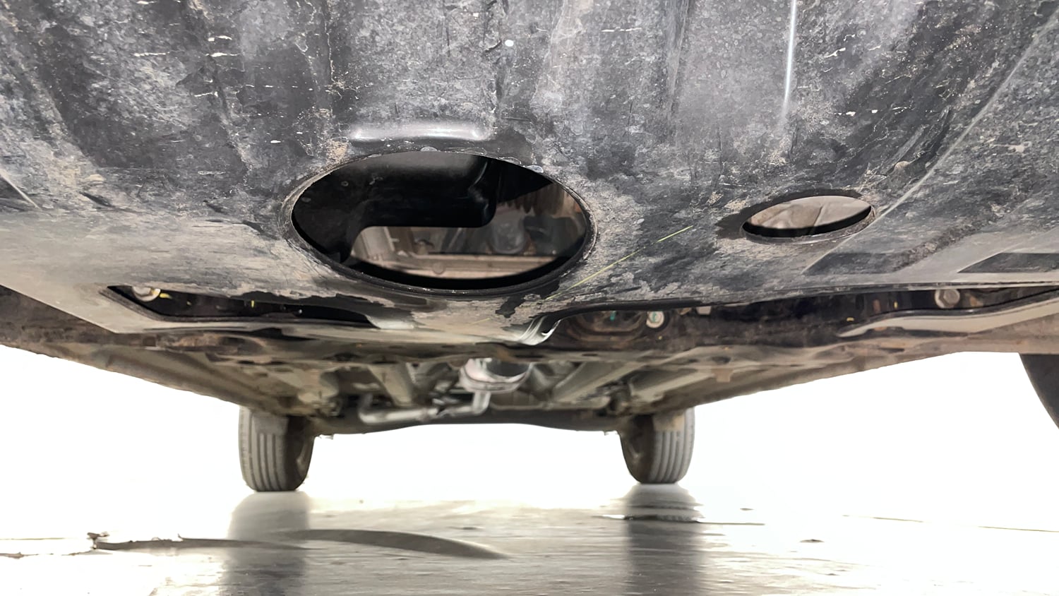 Used 2022 Hyundai Creta EX 1.5 Petrol Petrol Manual extra FRONT LEFT UNDERBODY VIEW