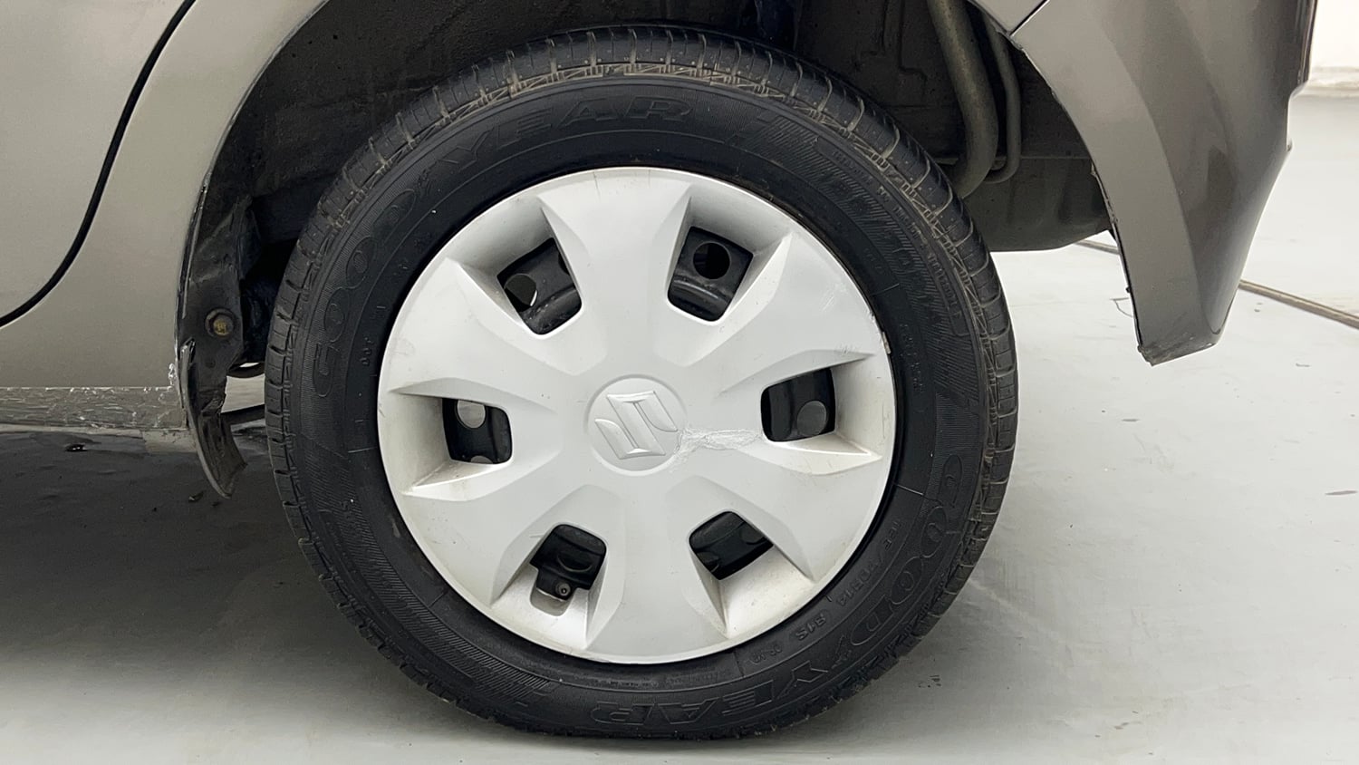Used 2022 Maruti Suzuki Wagon R VXI 1.0 Petrol Manual tyres LEFT REAR TYRE RIM VIEW