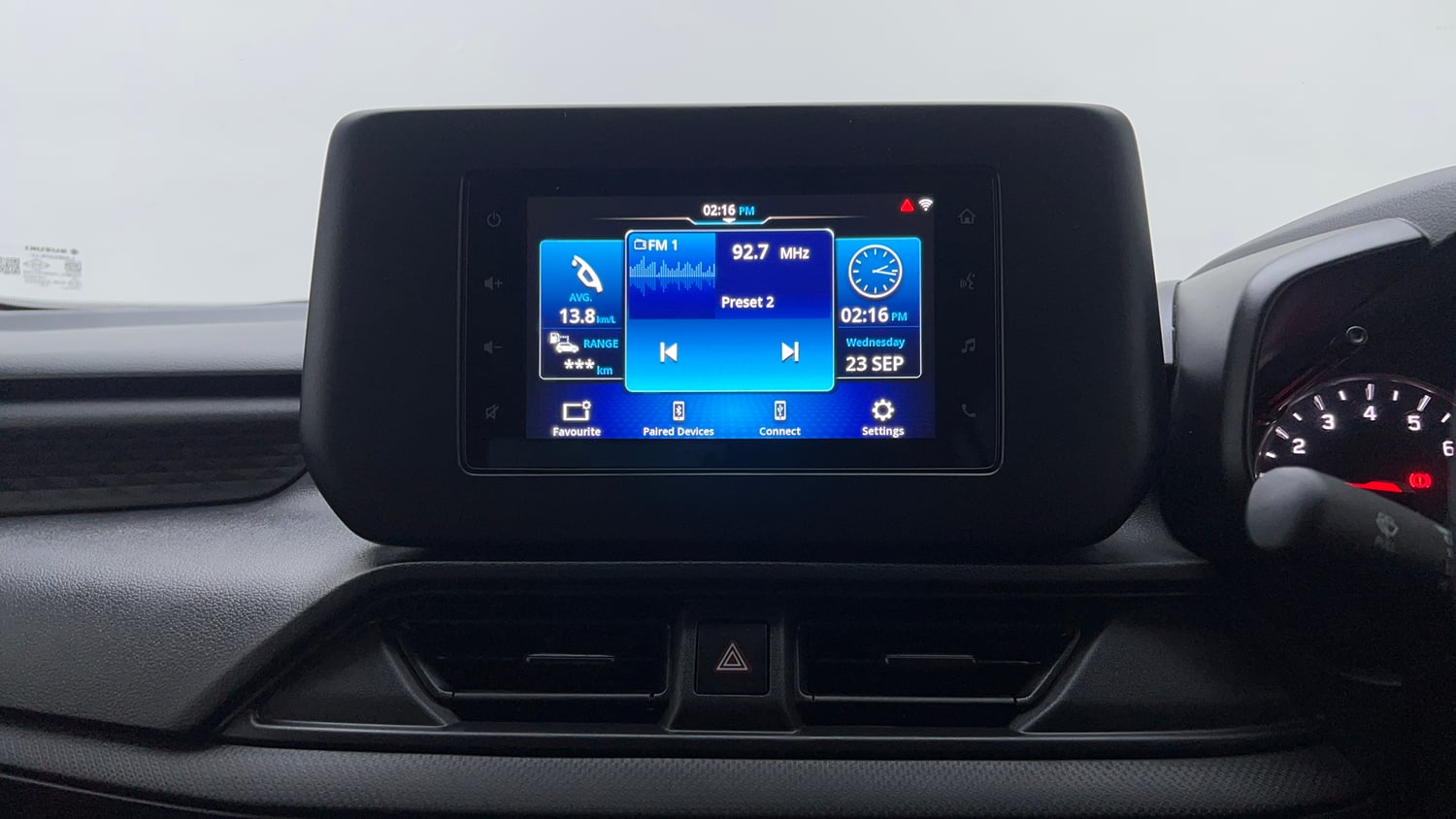 Used 2024 Maruti Suzuki Swift VXi (O) AMT Petrol Automatic top_features Touch screen infotainment system