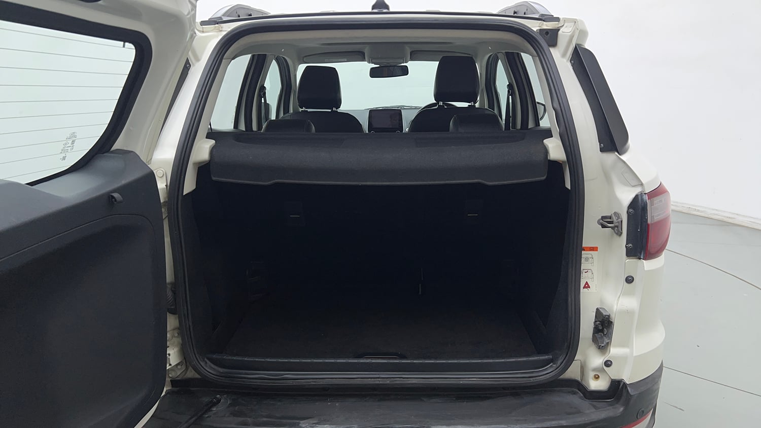 Used 2018 Ford EcoSport Titanium + 1.5L Ti-VCT Petrol Manual interior DICKY INSIDE VIEW