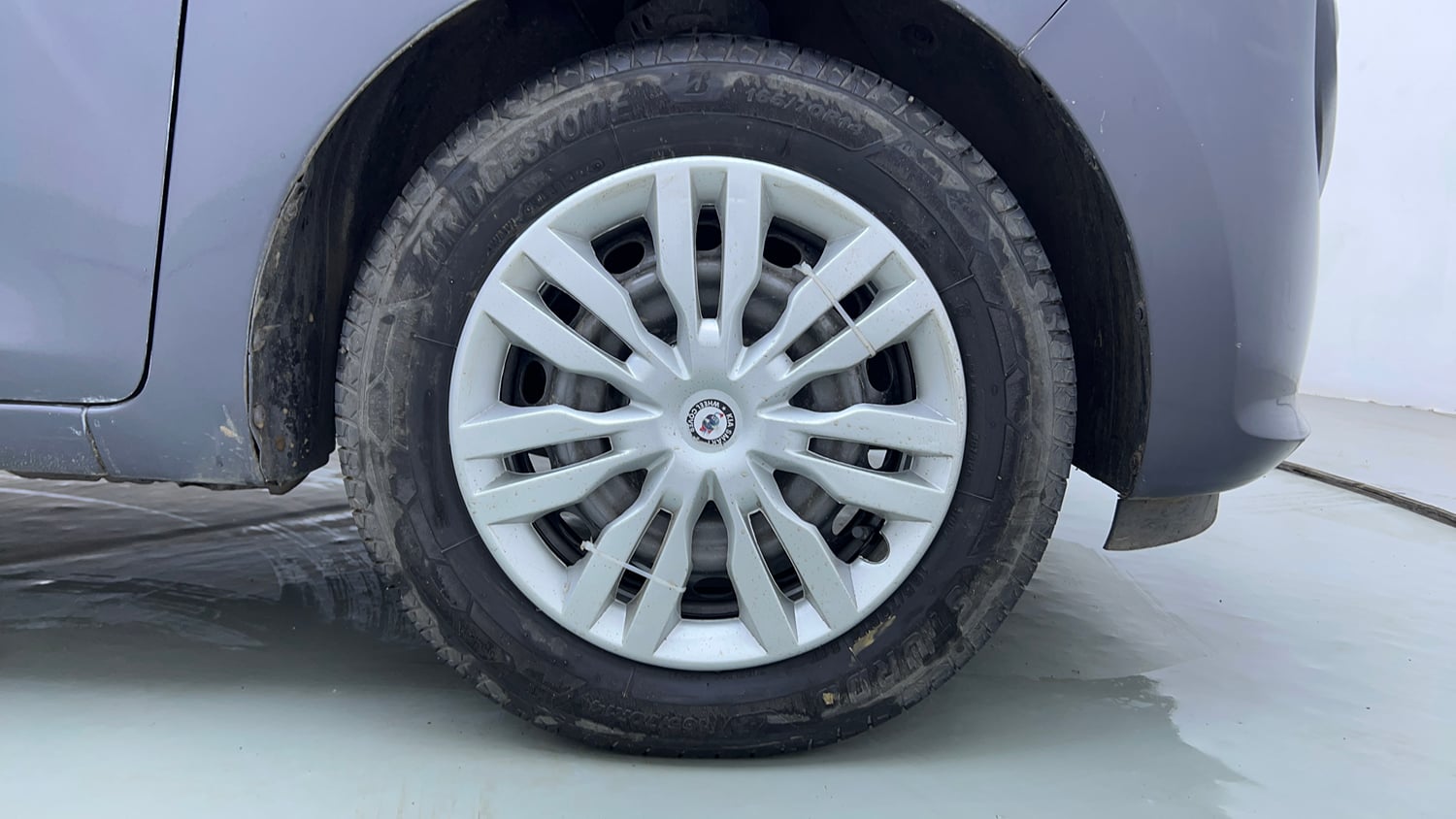 Used 2019 Hyundai Santro Sportz CNG Cng Manual tyres RIGHT FRONT TYRE RIM VIEW