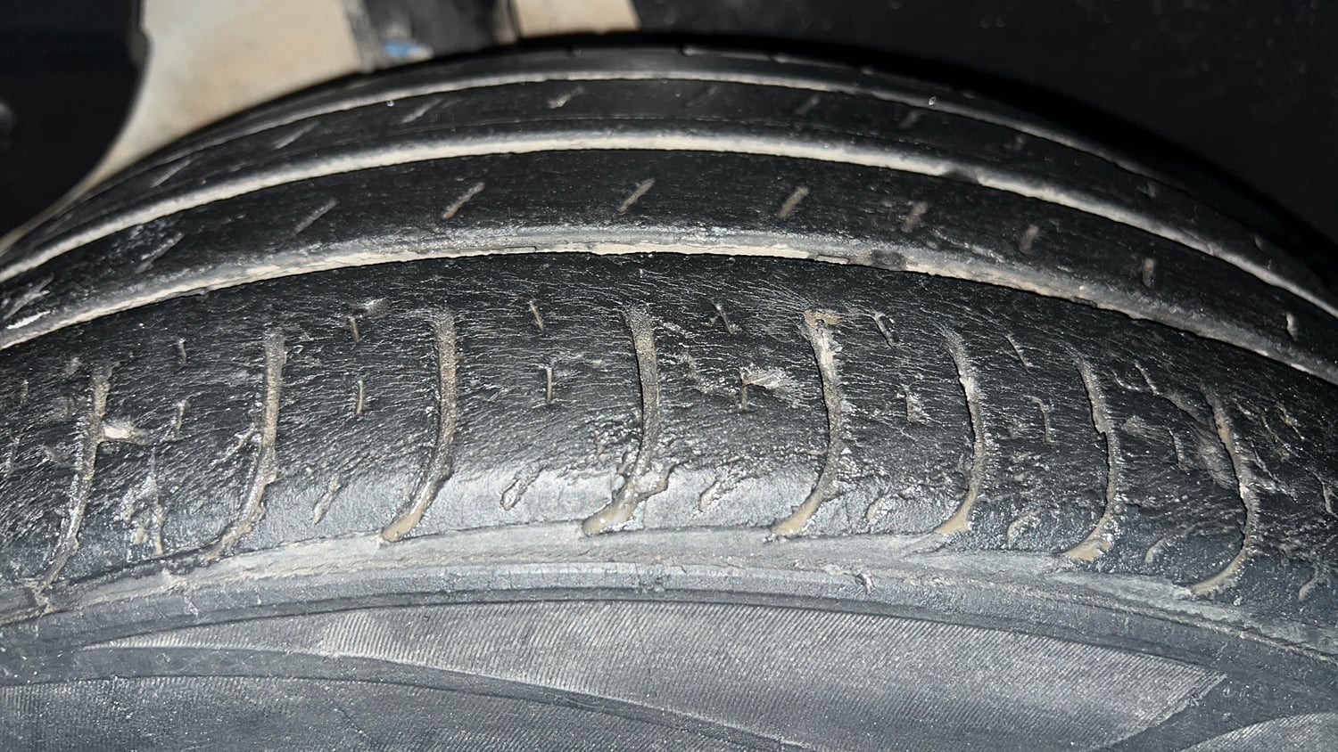 Used 2018 Hyundai Creta E Plus 1.6 Petrol Petrol Manual tyres RIGHT REAR TYRE TREAD VIEW