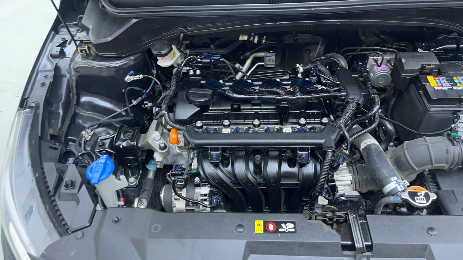 Used 2024 Hyundai New i20 Asta (O) 1.2 MT Petrol Manual engine ENGINE RIGHT SIDE VIEW