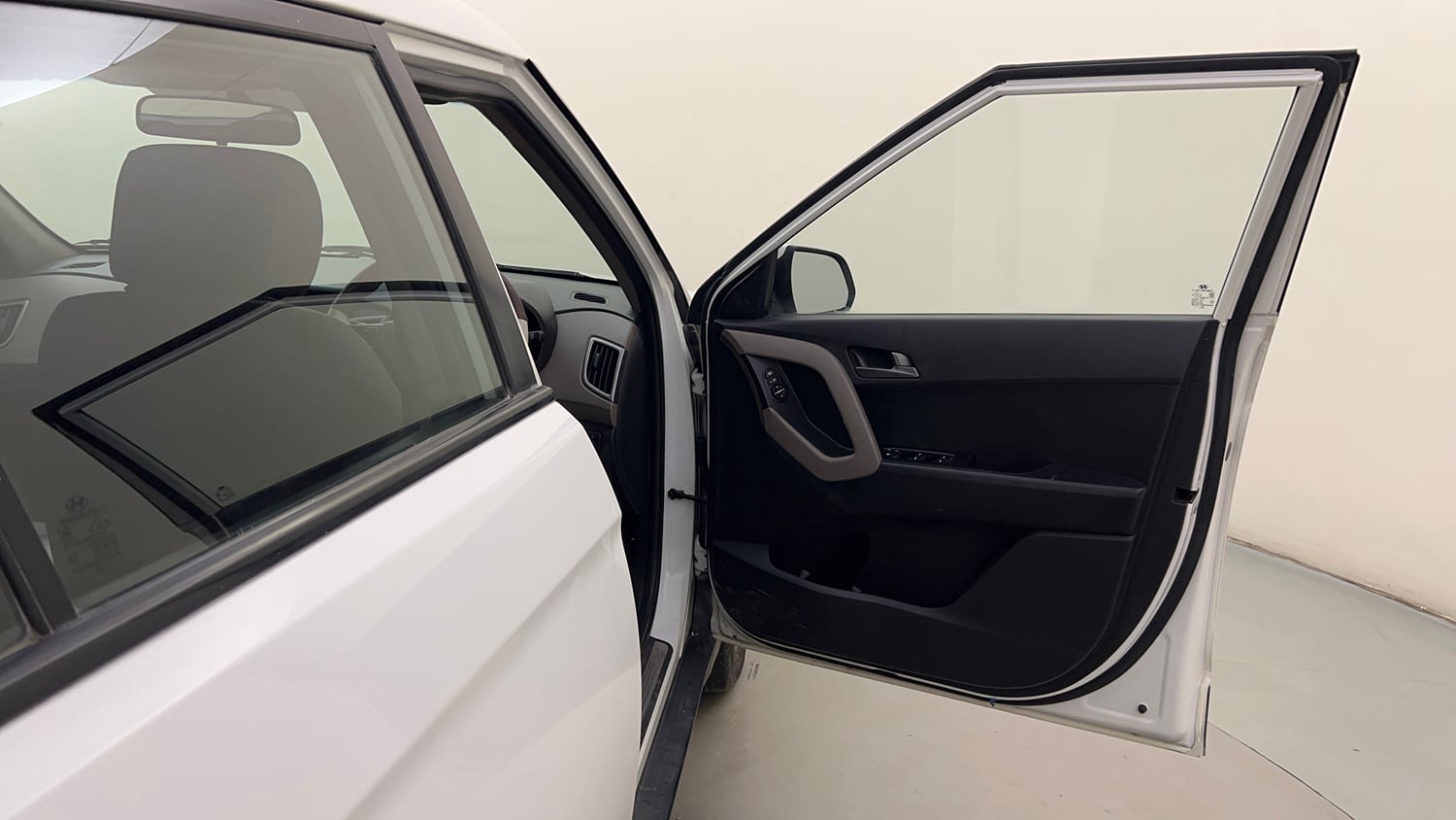 Used 2016 Hyundai Creta 1.6 SX Plus AT Petrol Petrol Automatic interior RIGHT FRONT DOOR OPEN VIEW