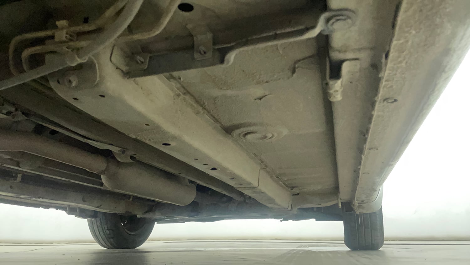 Used 2018 Maruti Suzuki Ciaz Delta 1.4 AT Petrol Automatic extra REAR RIGHT UNDERBODY VIEW