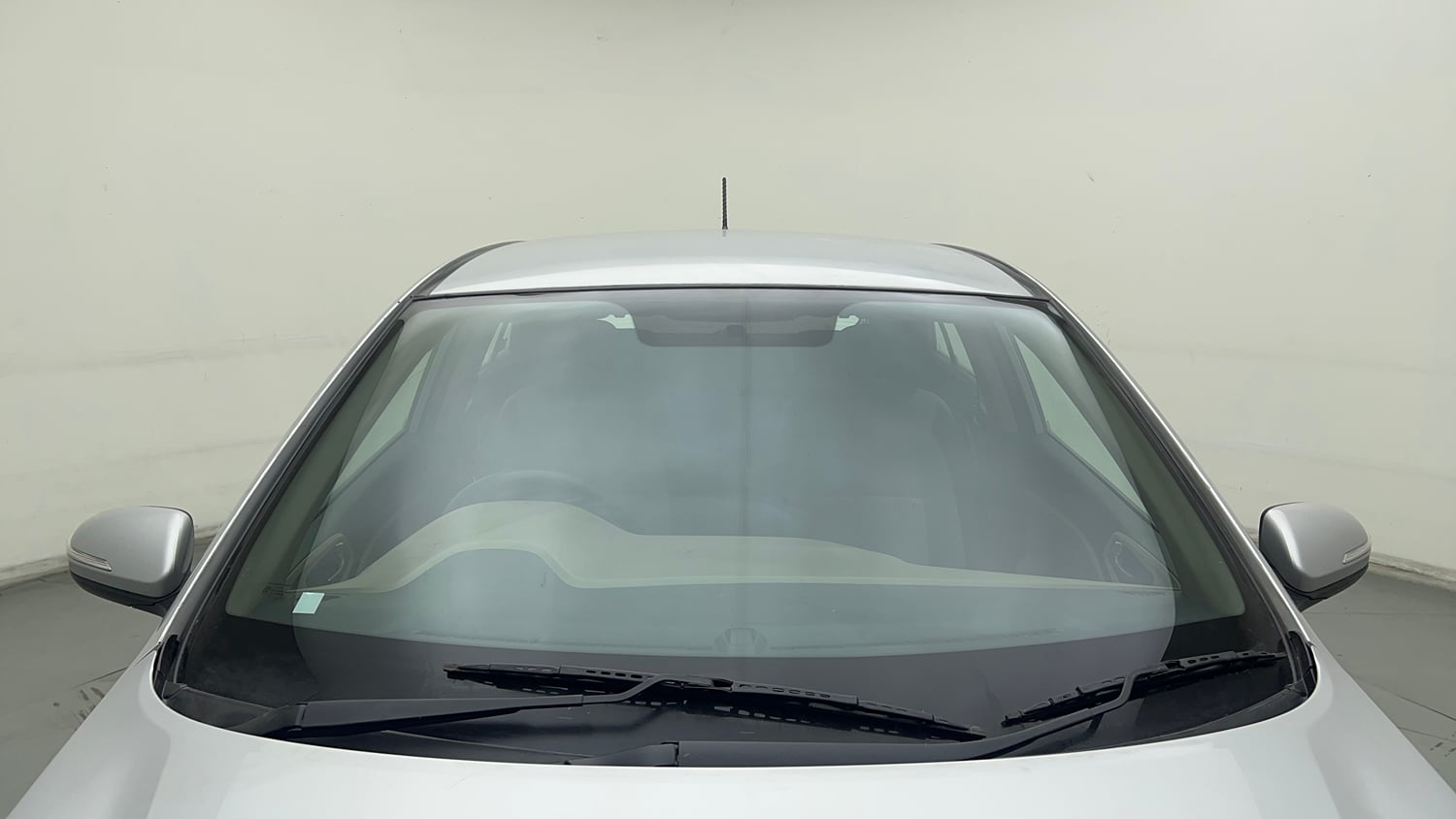 Used 2018 Hyundai Elite i20 Asta 1.2 AT Petrol Automatic exterior FRONT WINDSHIELD VIEW