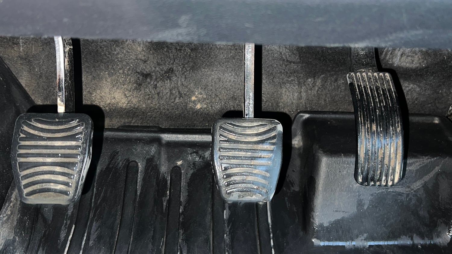 Used 2021 mahindra Thar LX Hard Top Petrol MT 4WD Petrol Manual interior PEDALS VIEW