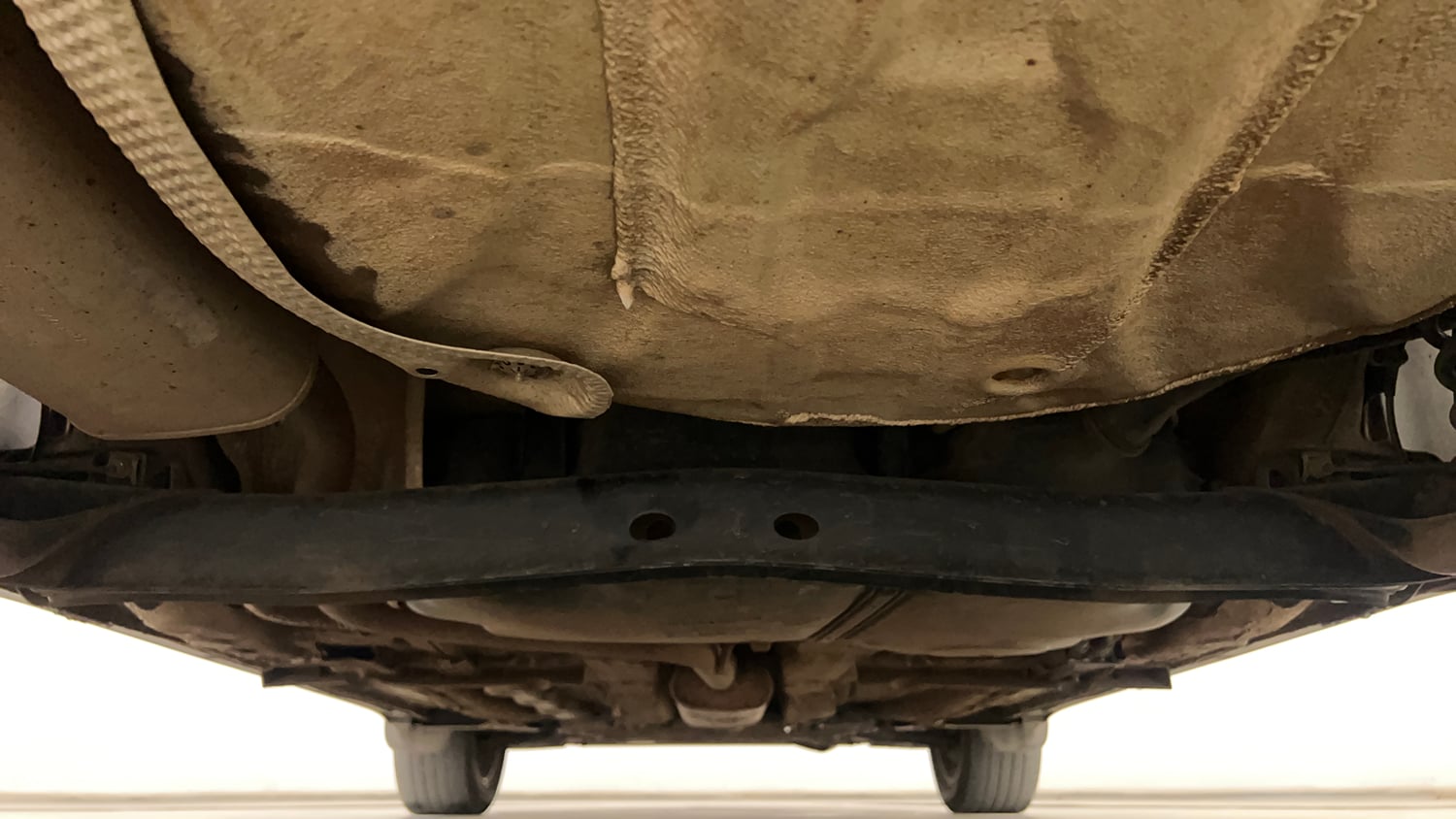 Used 2024 Volkswagen Taigun Topline 1.0 TSI AT Petrol Automatic extra REAR UNDERBODY VIEW (TAKEN FROM REAR)