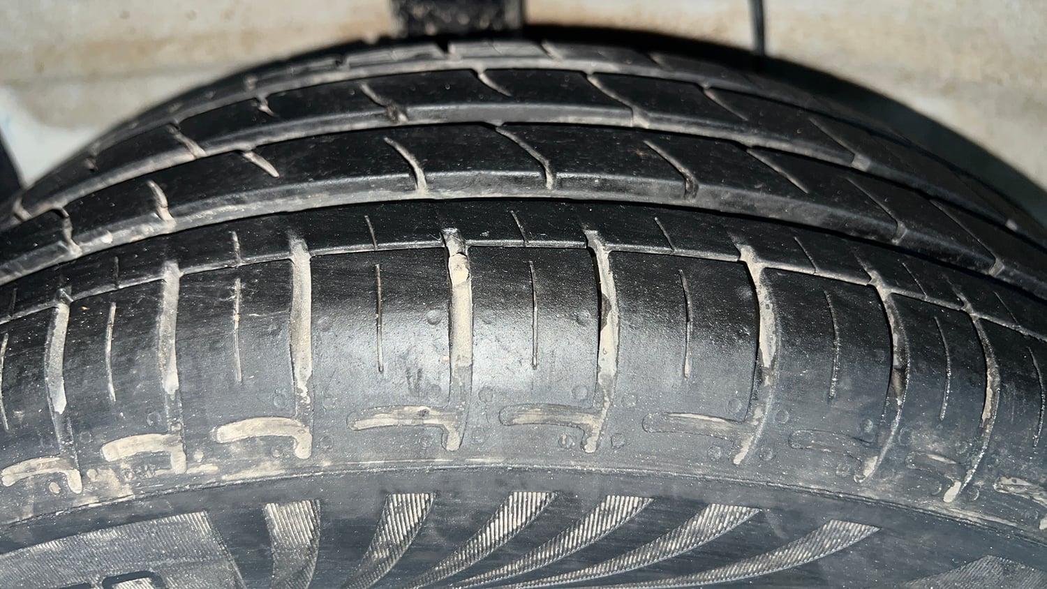 Used 2025 Hyundai Exter S 1.2 MT Petrol Manual tyres RIGHT REAR TYRE TREAD VIEW