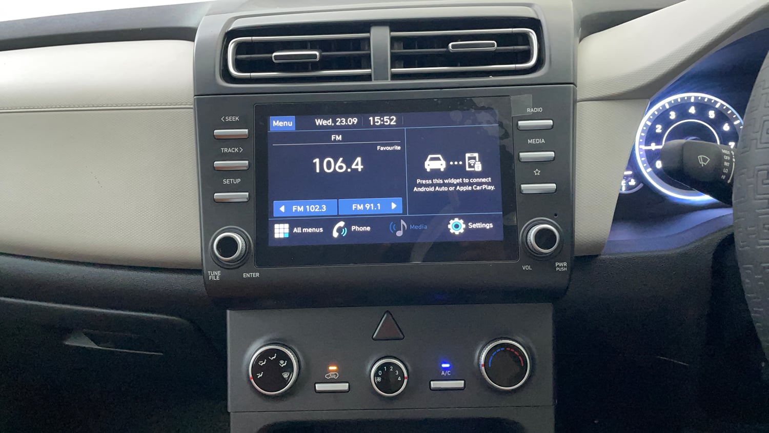 Used 2022 Hyundai Creta EX 1.5 Petrol Petrol Manual interior MUSIC SYSTEM & AC CONTROL VIEW