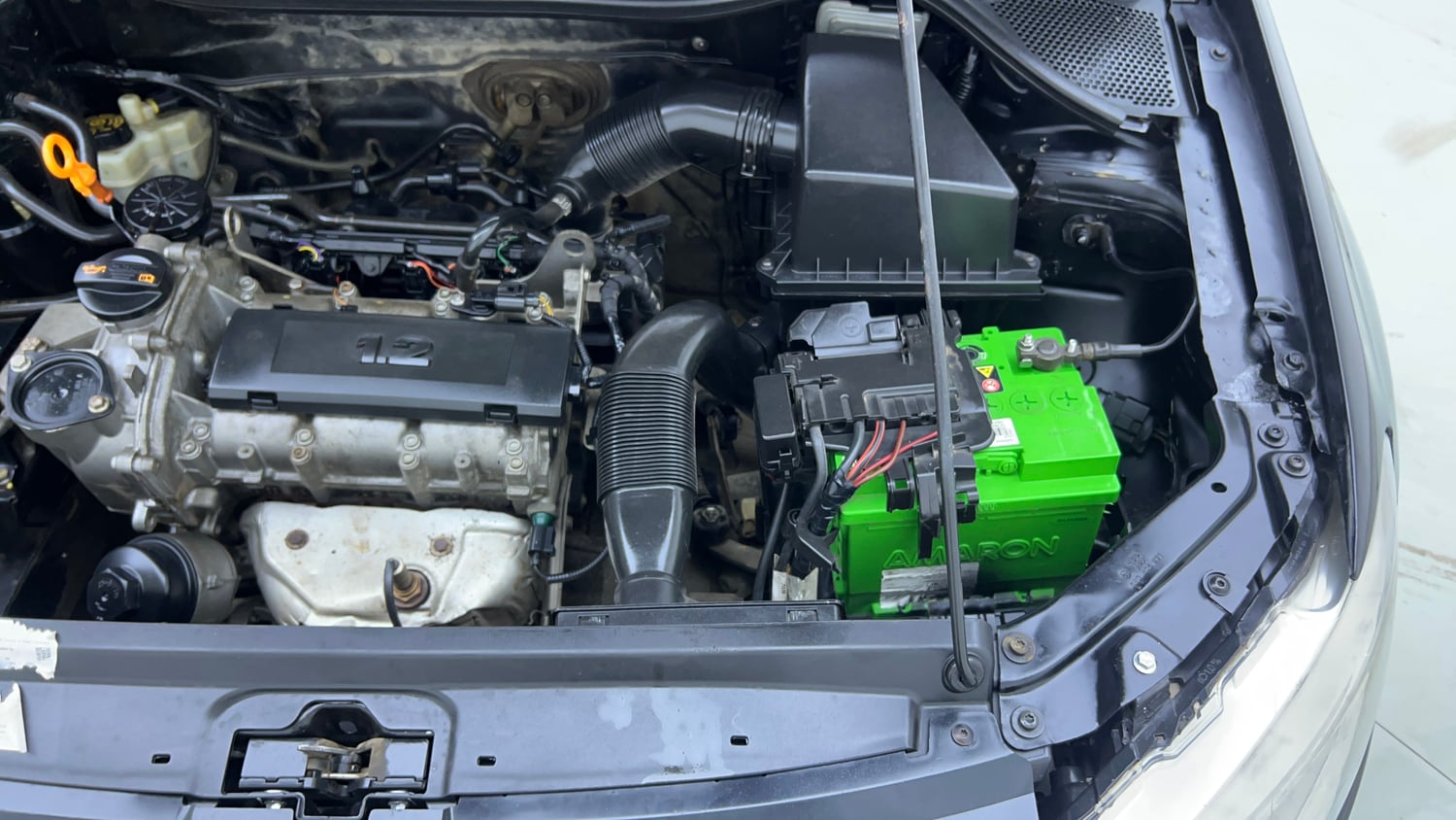 Used 2013 Volkswagen Polo Highline1.2L (P) Petrol Manual engine ENGINE LEFT SIDE VIEW