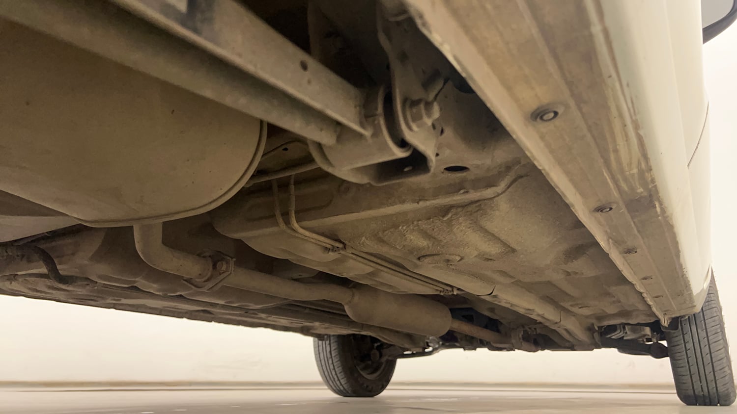 Used 2016 Maruti Suzuki Alto K10 VXi AMT Petrol Automatic extra REAR RIGHT UNDERBODY VIEW