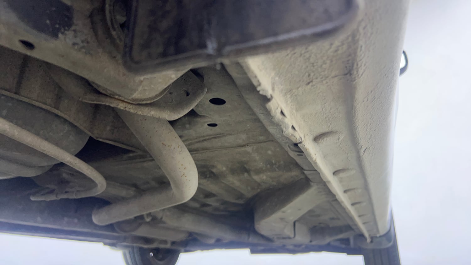 Used 2014 Honda Amaze 1.2 S i-VTEC CNG (Outside Fitted) Cng Manual extra REAR RIGHT UNDERBODY VIEW