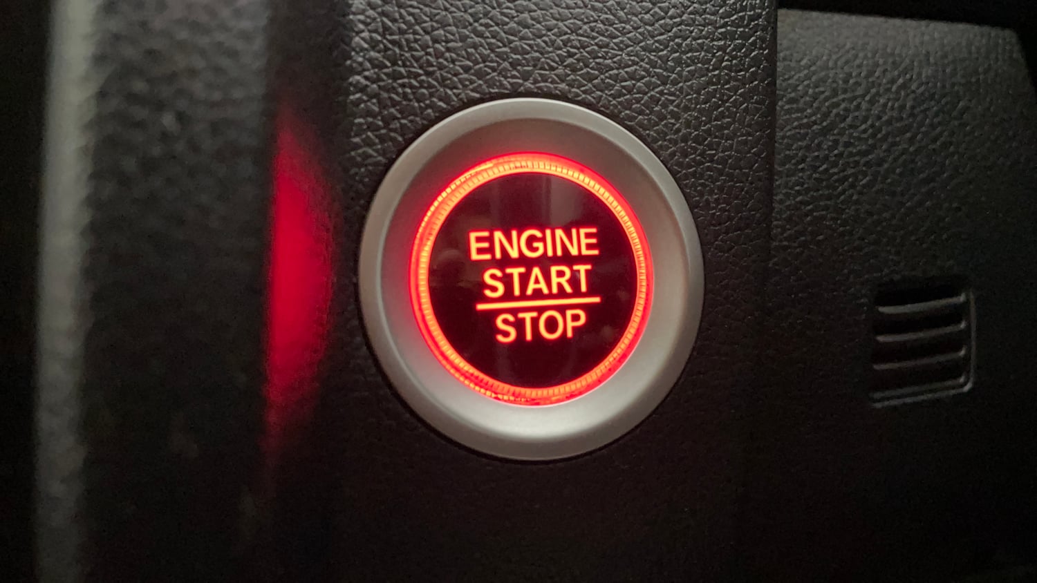 Used 2019 Honda Jazz VX CVT Petrol Petrol Automatic top_features Keyless start