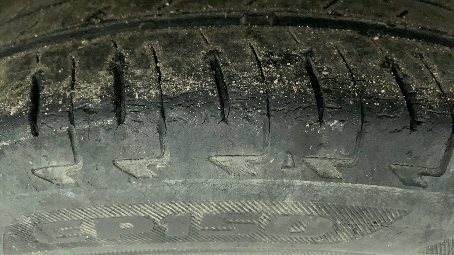 Used 2017 Maruti Suzuki Ignis Zeta 1.2 MT Petrol Manual tyres LEFT REAR TYRE TREAD VIEW
