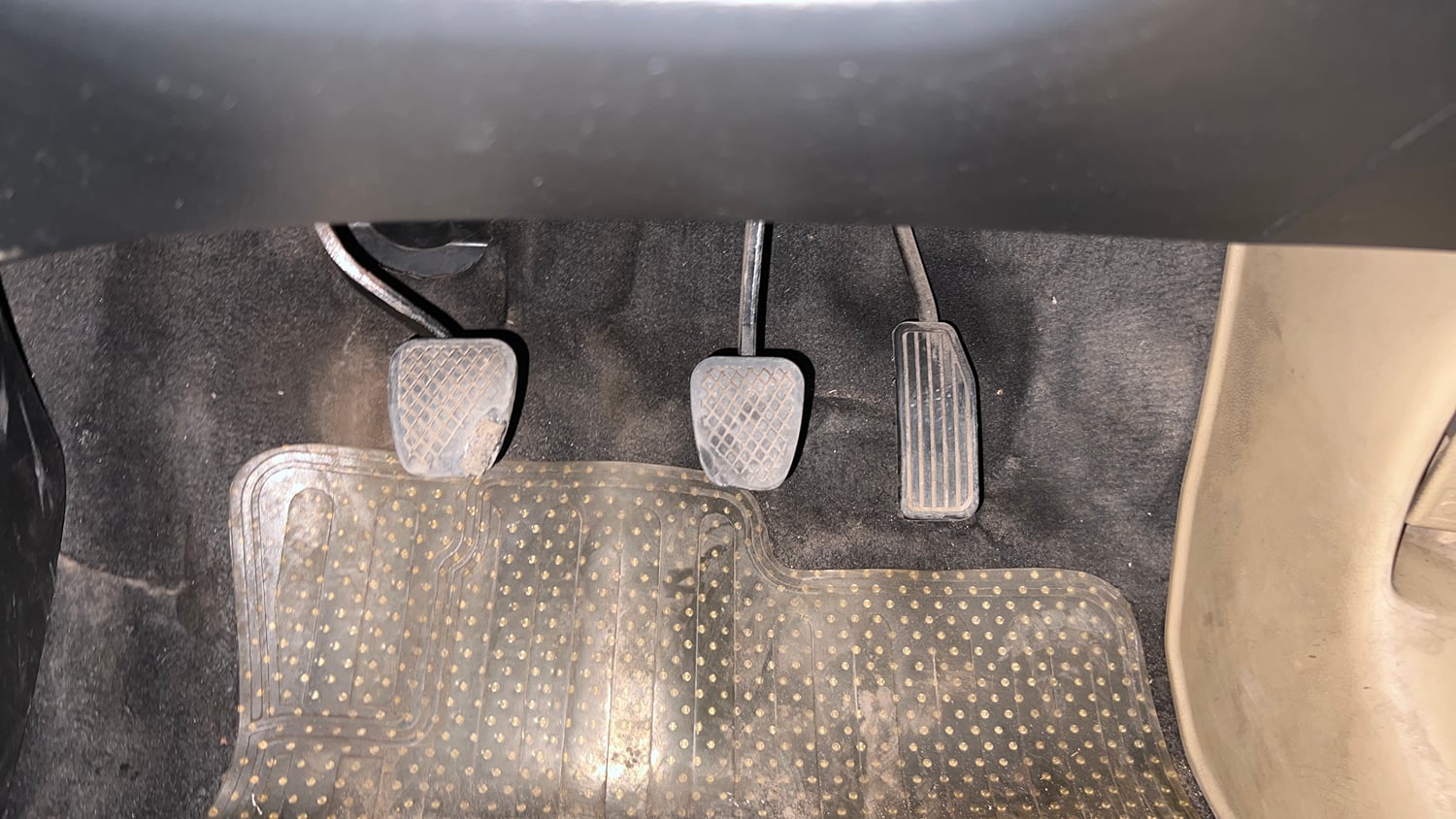 Used 2014 Honda Mobilio S Petrol Petrol Manual interior PEDALS VIEW