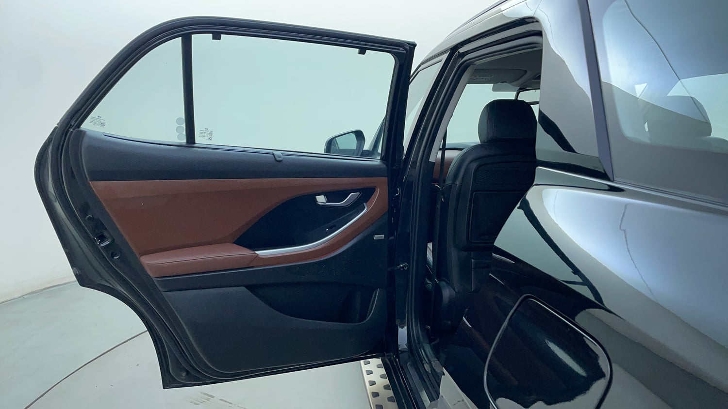 Used 2023 Hyundai Alcazar Signature (O) 6 STR 1.5 Petrol DCT Petrol Automatic interior LEFT REAR DOOR OPEN VIEW