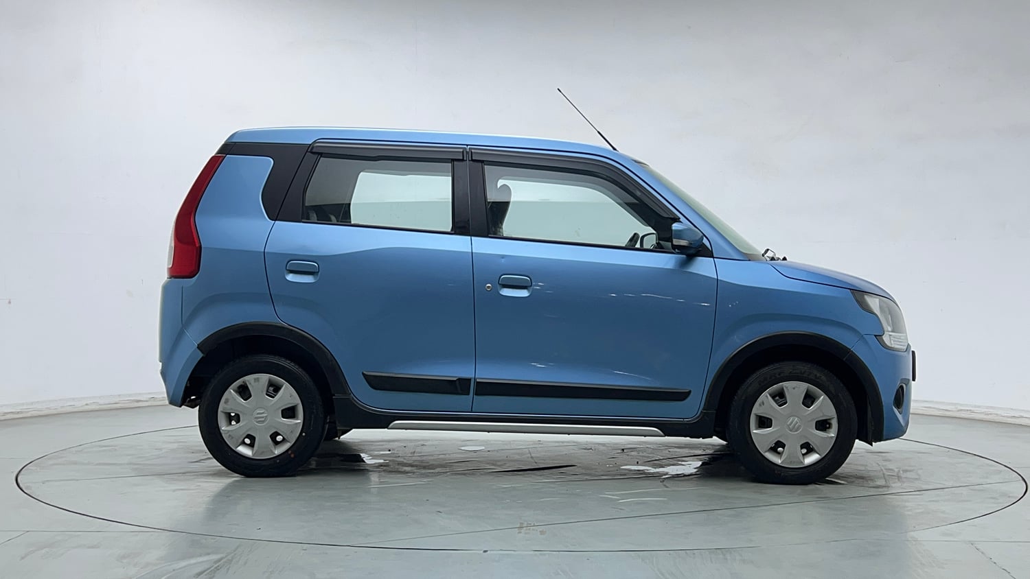 Used 2020 Maruti Suzuki Wagon R ZXi 1.2 Petrol Manual exterior RIGHT SIDE VIEW