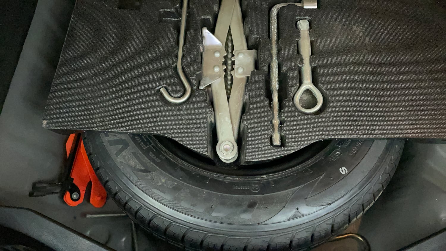 Used 2019 Honda Jazz VX CVT Petrol Petrol Automatic tyres SPARE TYRE VIEW